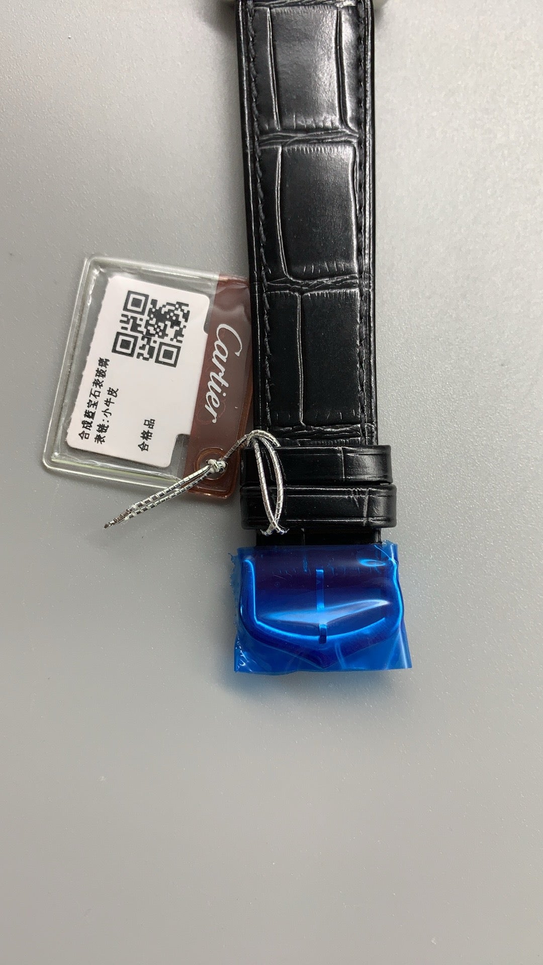 Cartier Tank | ขนาดกลาง (Medium) | สายหนัง | ควอตซ์