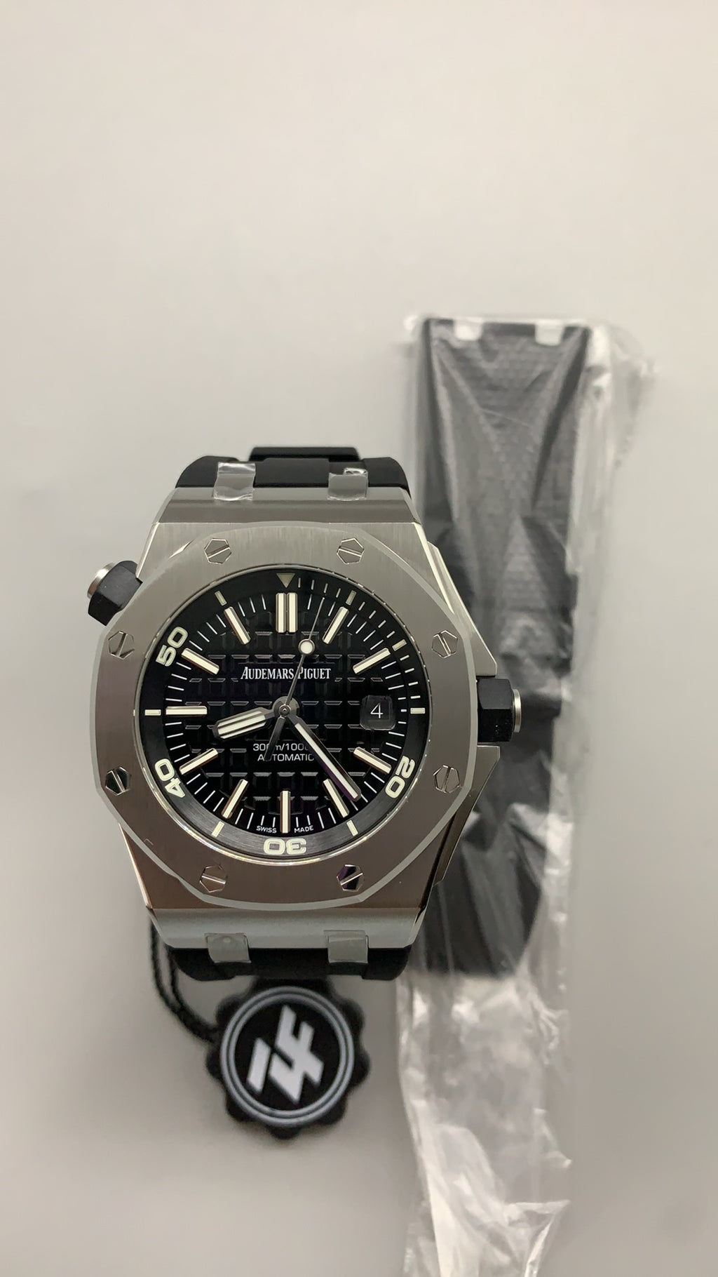 Audemars Piguet Royal Oak 15730ST | 41MM | ตัวเรือนสแตนเลสสตีล | หน้าปัดไล่เฉดสีรุ้ง (Mystery Dial) | กลไกอัตโนมัติ Cal.4302