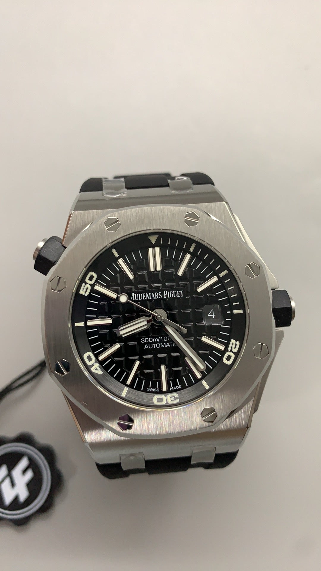 Audemars Piguet Royal Oak 15730ST | 41MM | ตัวเรือนสแตนเลสสตีล | หน้าปัดไล่เฉดสีรุ้ง (Mystery Dial) | กลไกอัตโนมัติ Cal.4302