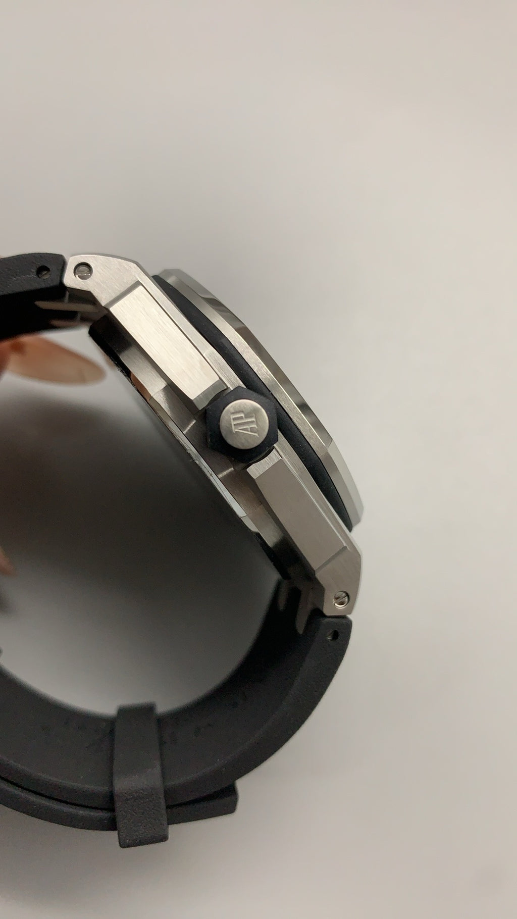 Audemars Piguet Royal Oak 15730ST | 41MM | ตัวเรือนสแตนเลสสตีล | หน้าปัดไล่เฉดสีรุ้ง (Mystery Dial) | กลไกอัตโนมัติ Cal.4302