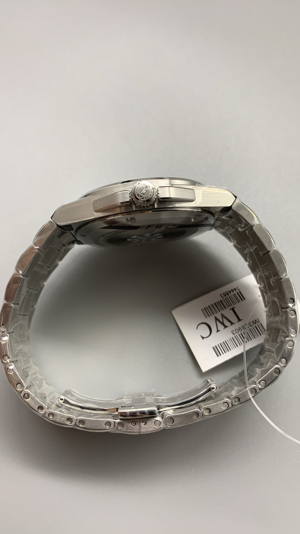 IWC Ingenieur Automatic 40 | 40MM | ตัวเรือนสแตนเลสสตีล | ฟังก์ชันวันที่ | หน้าปัดสีเขียว | สายเหล็กสแตนเลส | กลไกอัตโนมัติ Cal.32111