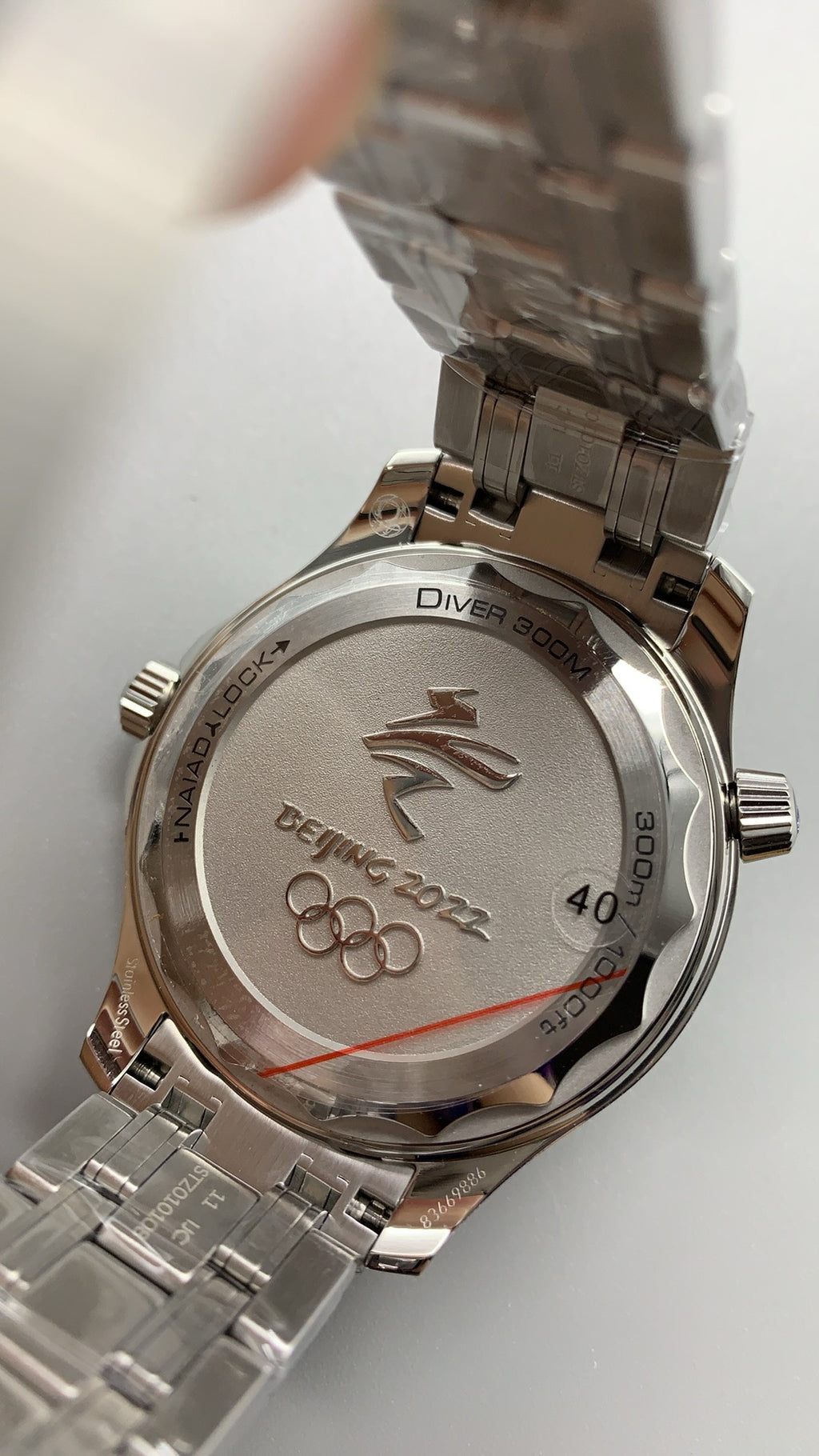 Omega Seamaster Diver 300M 42MM | กลไกอัตโนมัติ Co-Axial Master Chronometer ขนาดตัวเรือน: 42 มม.