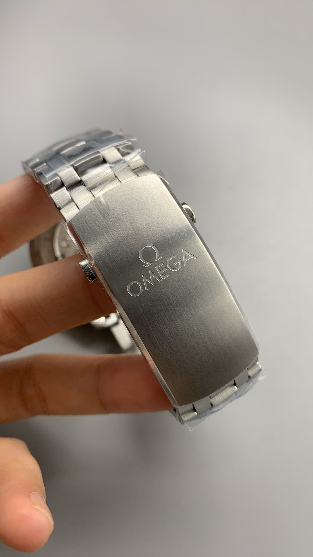 Omega Seamaster Diver 300M 41MM | กลไกอัตโนมัติ Co-Axial Master Chronometer ขนาดตัวเรือน: 41 มม.