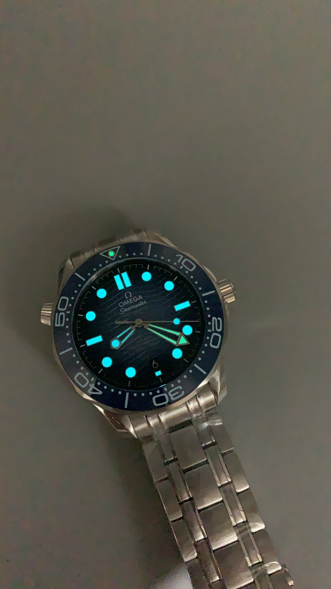 Omega Seamaster Diver 300M 41MM | กลไกอัตโนมัติ Co-Axial Master Chronometer ขนาดตัวเรือน: 41 มม.