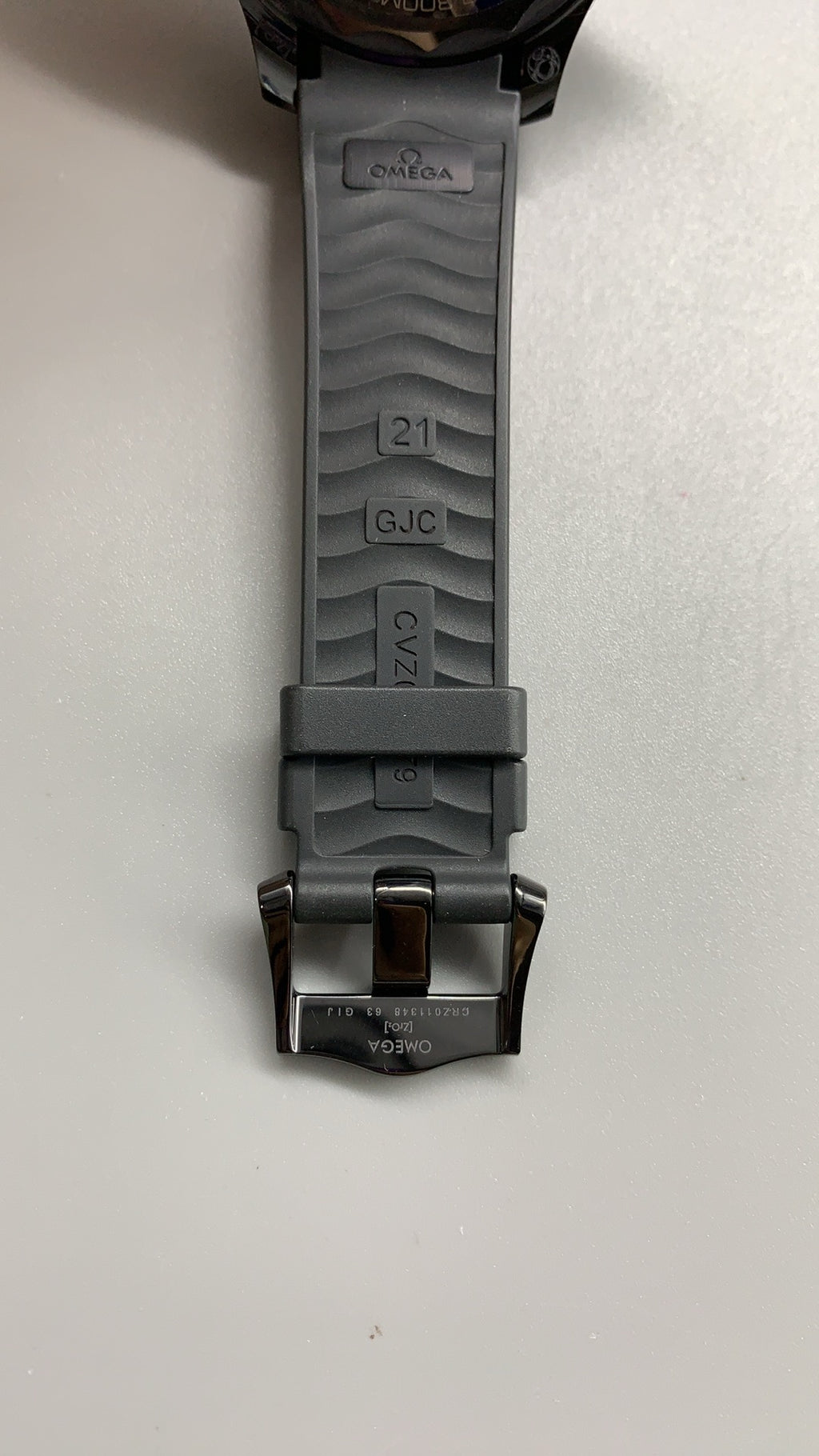 Omega Seamaster Diver 300M 43.5MM | กลไกอัตโนมัติ Co-Axial Master Chronometer ขนาดตัวเรือน: 43.5 มม.