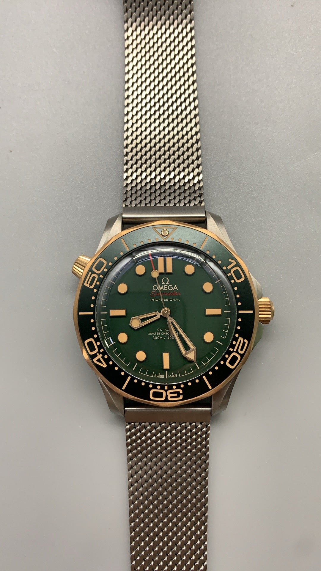 Omega Seamaster Diver 300M 007 Edition 42MM | กลไกอัตโนมัติ Co-Axial Master Chronometer