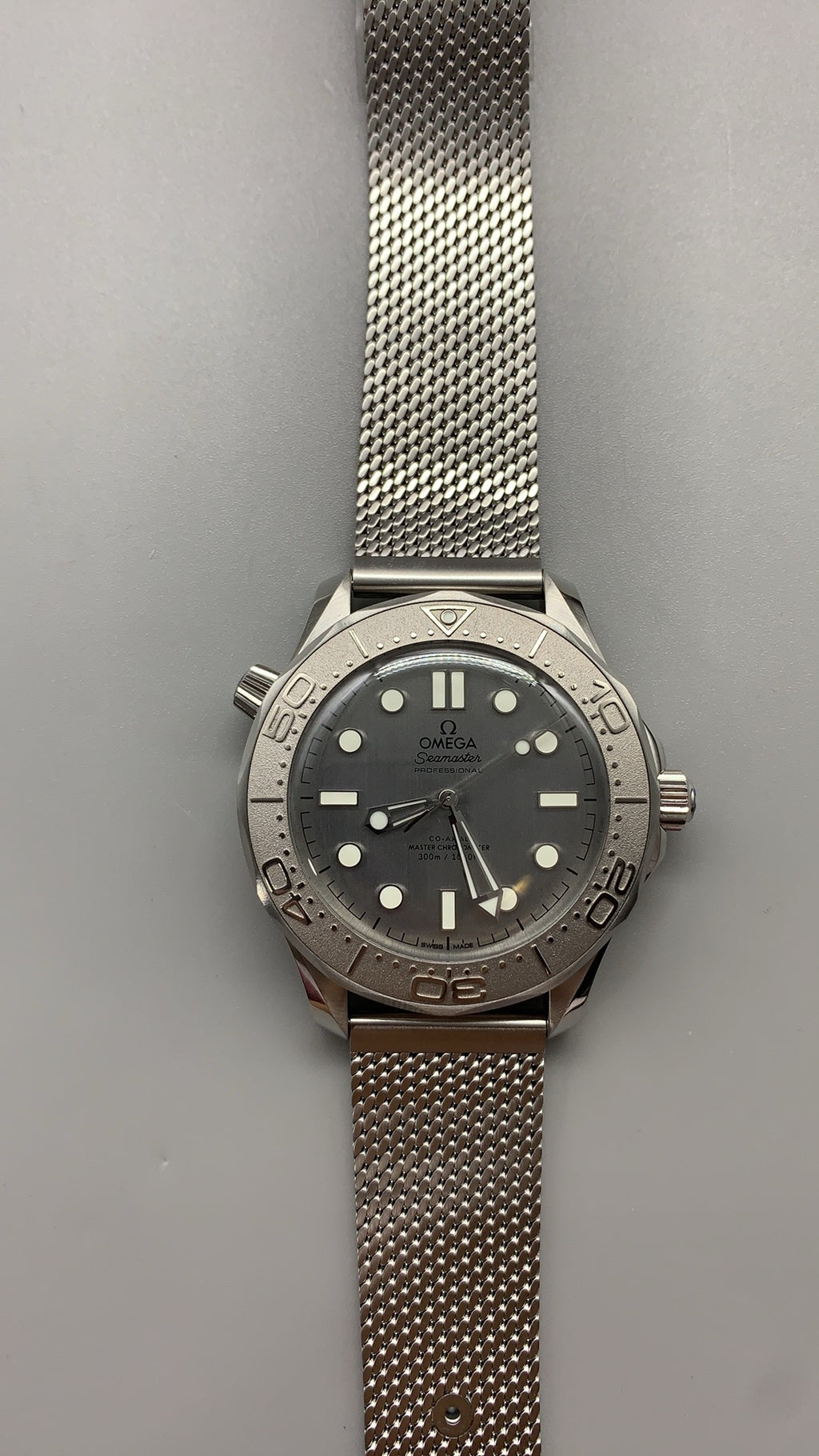 Omega Seamaster Diver 300M 007 Edition 42MM | กลไกอัตโนมัติ Co-Axial Master Chronometer