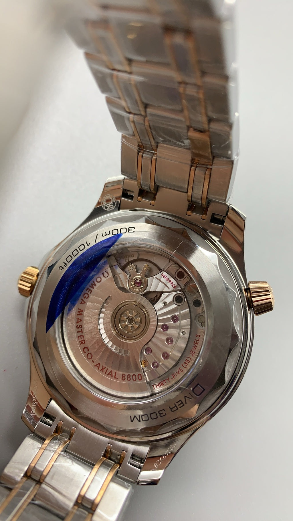 Omega Seamaster Diver 300M 42MM | กลไกอัตโนมัติ Co-Axial Master Chronometer ขนาดตัวเรือน: 42 มม.