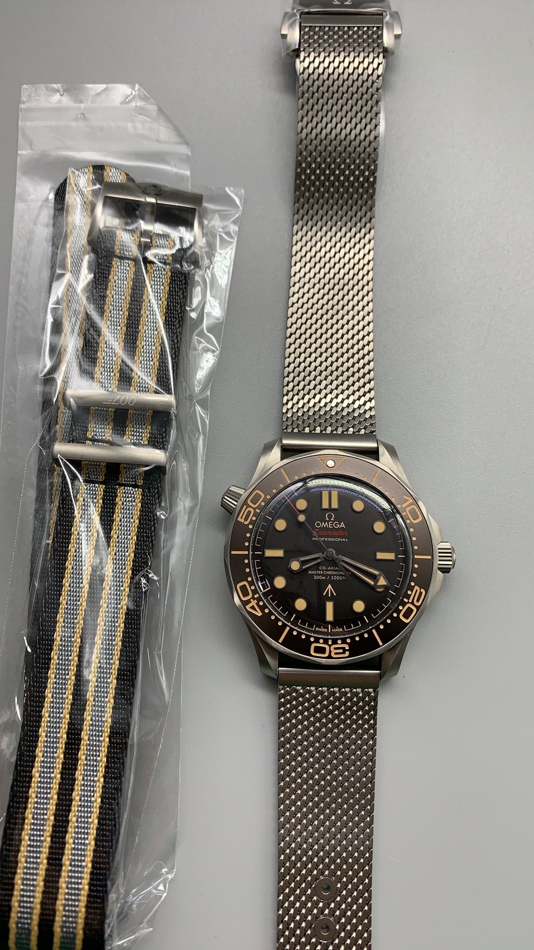 Omega Seamaster Diver 300M 007 Edition 42MM | กลไกอัตโนมัติ Co-Axial Master Chronometer