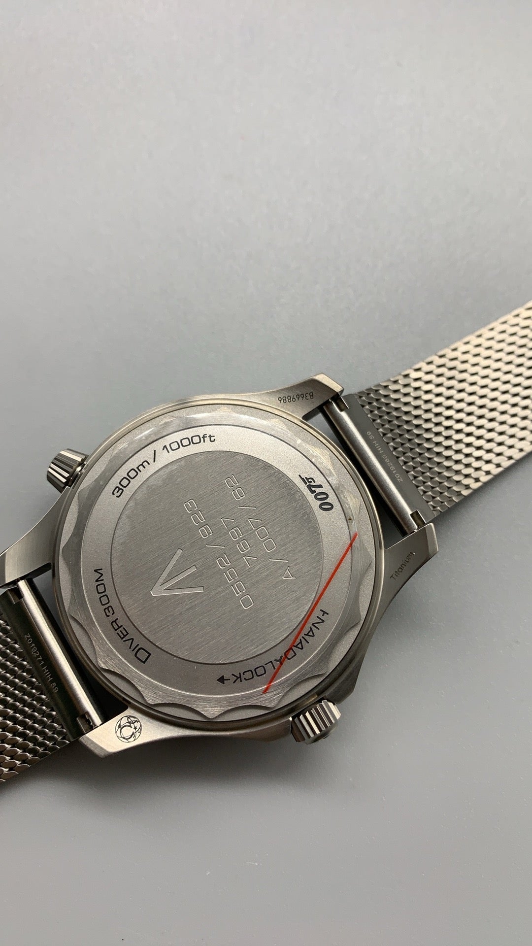 Omega Seamaster Diver 300M 007 Edition 42MM | กลไกอัตโนมัติ Co-Axial Master Chronometer