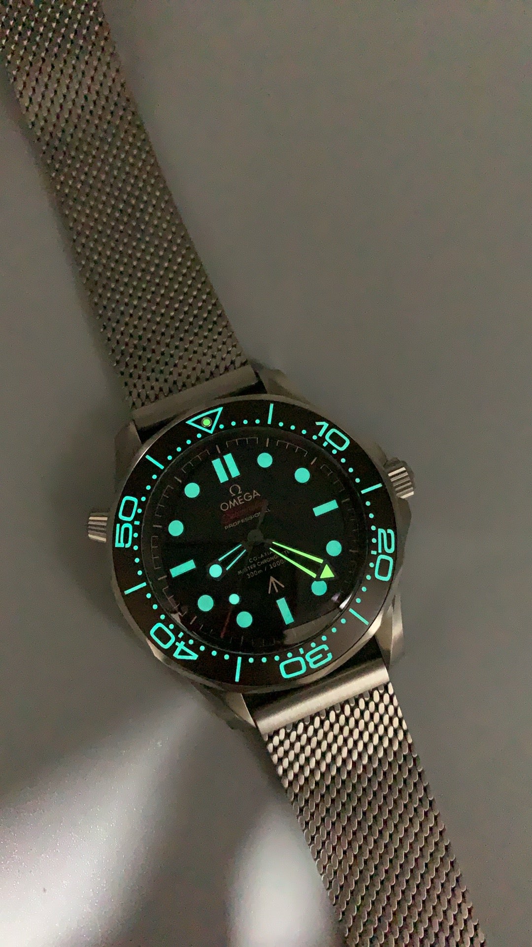 Omega Seamaster Diver 300M 007 Edition 42MM | กลไกอัตโนมัติ Co-Axial Master Chronometer