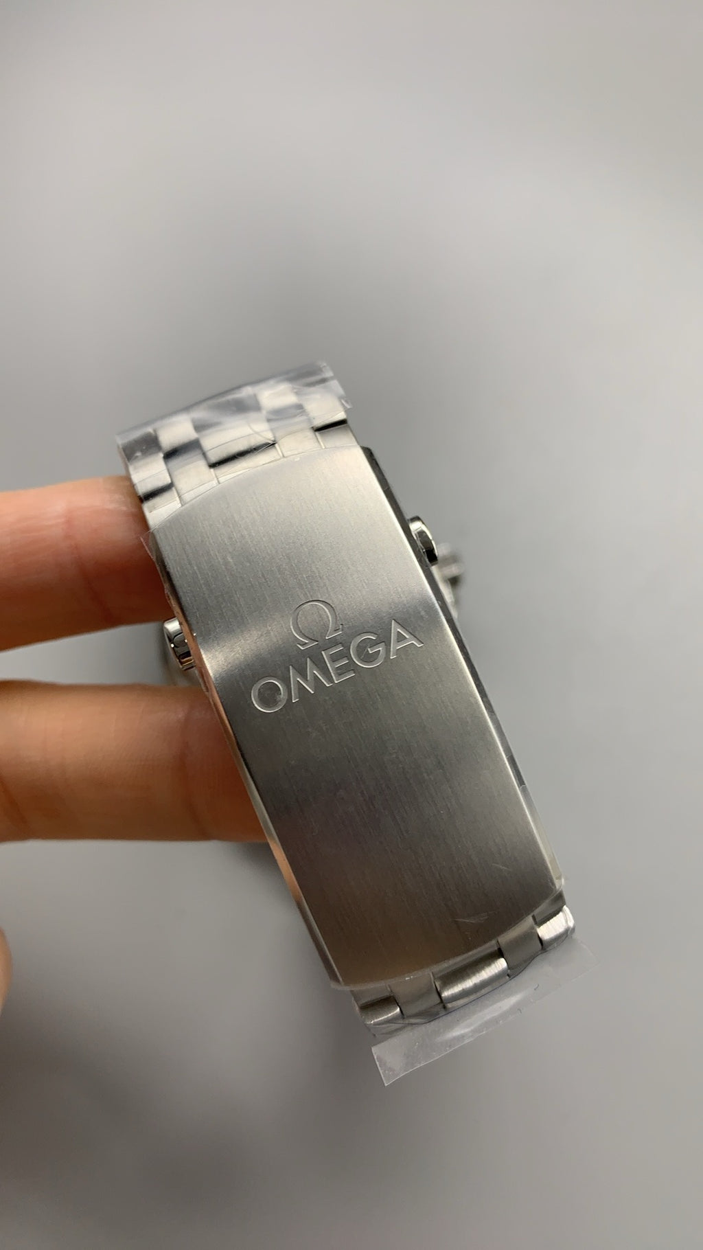 Omega Seamaster Diver 300M 42MM | กลไกอัตโนมัติ Co-Axial Master Chronometer ขนาดตัวเรือน: 42 มม.