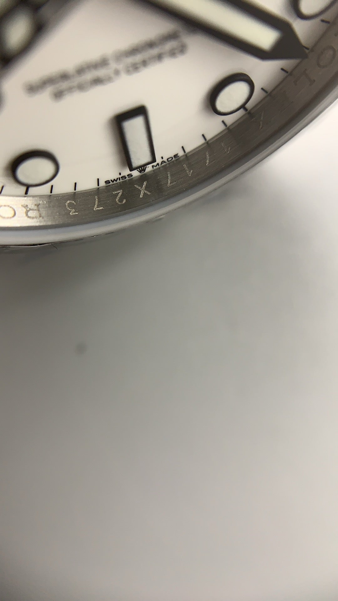 Rolex Explorer II 42MM | หน้าปัดสีขาว เข็มสีส้ม | กลไกอัตโนมัติ Cal.3285