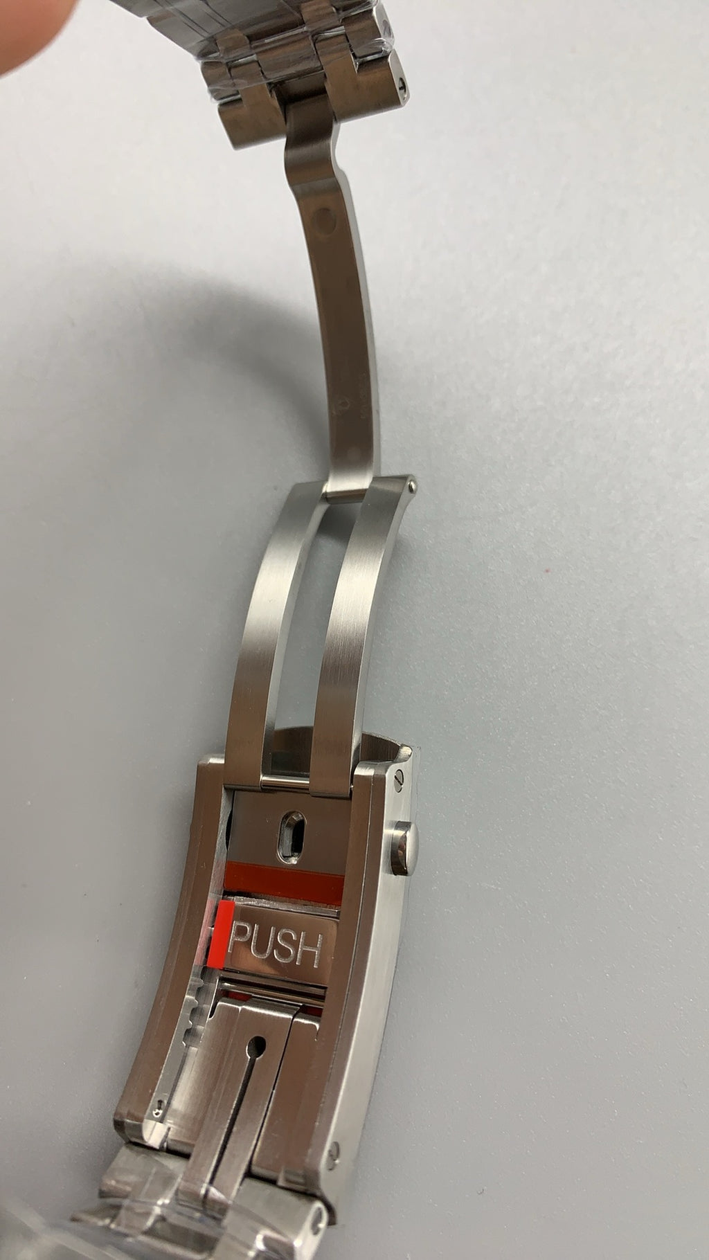 Omega Seamaster Diver 300M 42MM | กลไกอัตโนมัติ Co-Axial Master Chronometer ขนาดตัวเรือน: 42 มม.