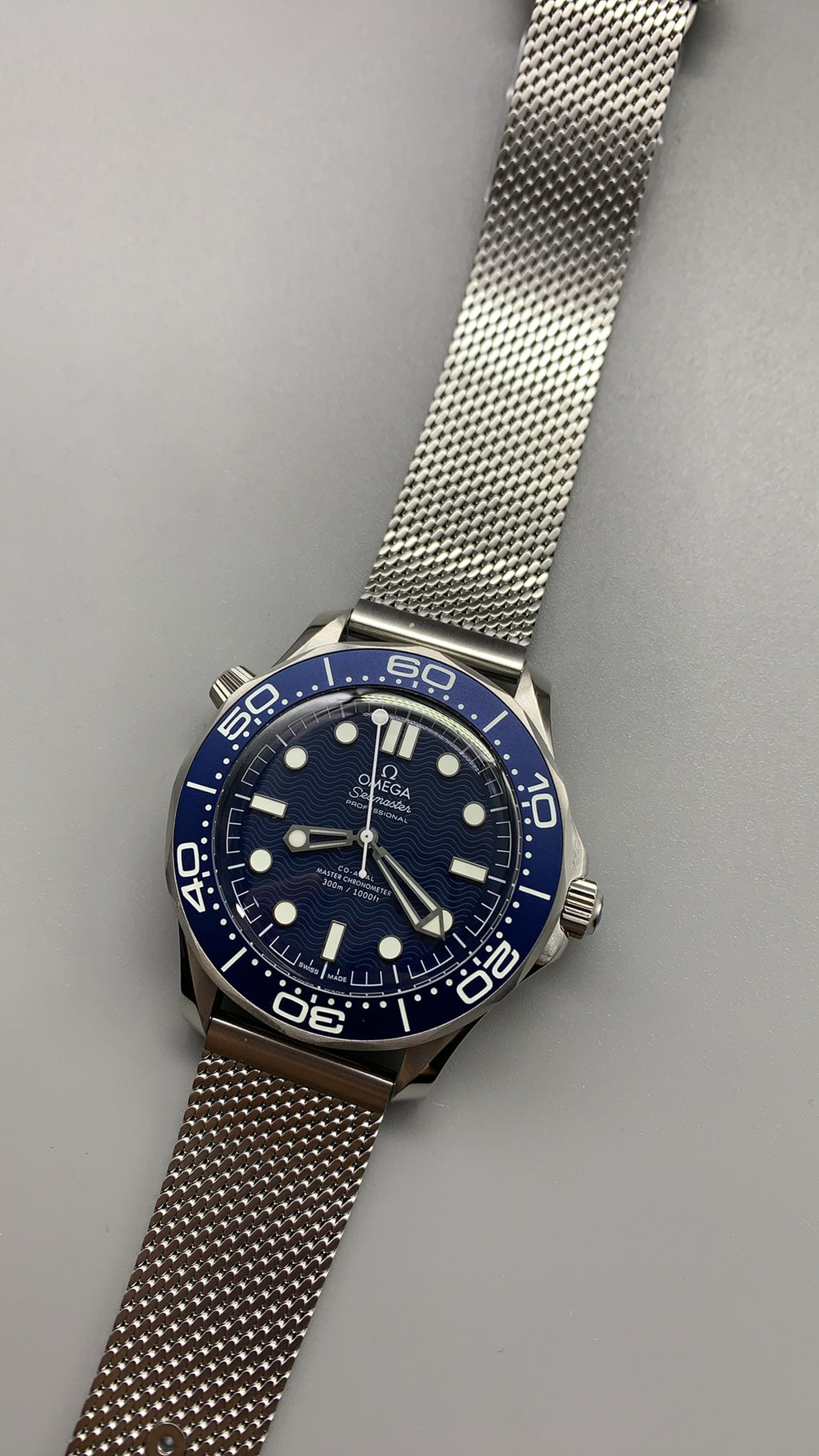 Omega Seamaster Diver 300M 007 Edition 42MM | กลไกอัตโนมัติ Co-Axial Master Chronometer