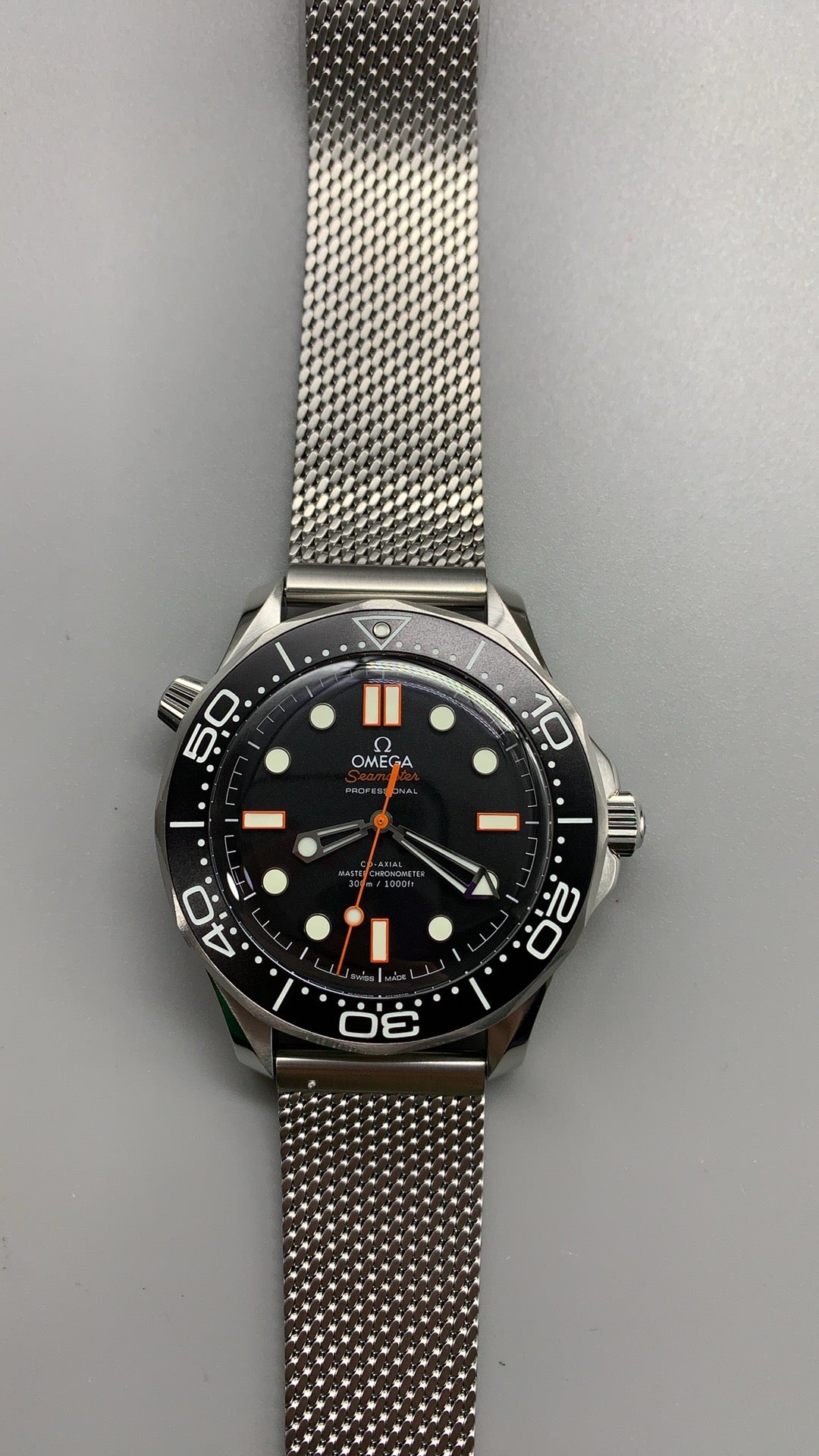 Omega Seamaster Diver 300M 007 Edition 42MM | กลไกอัตโนมัติ Co-Axial Master Chronometer