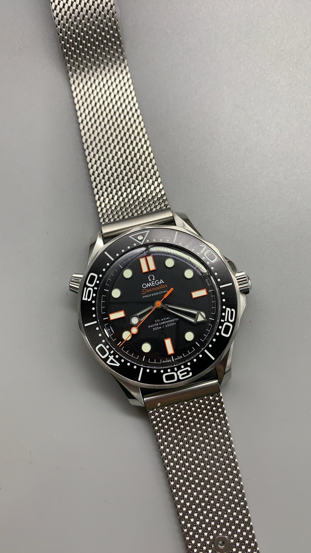 Omega Seamaster Diver 300M 007 Edition 42MM | กลไกอัตโนมัติ Co-Axial Master Chronometer